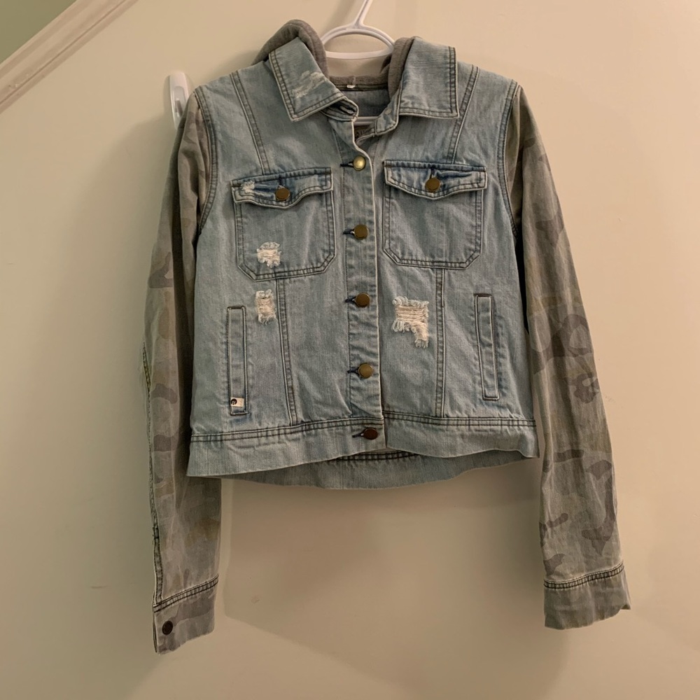 Billabong Denim Jacket size L